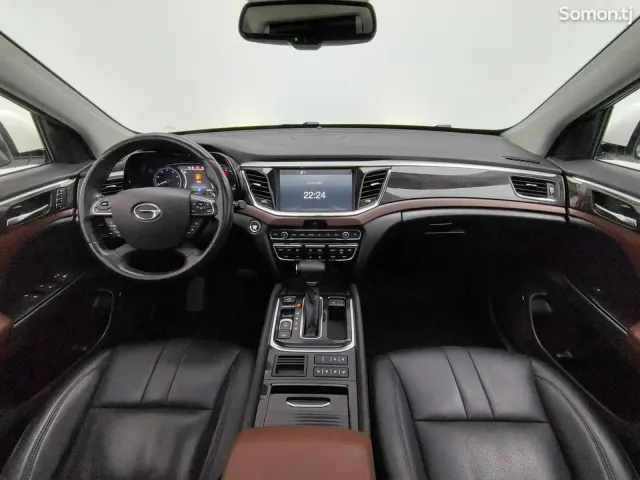 GAC Trumpchi GS8 2017 · AT