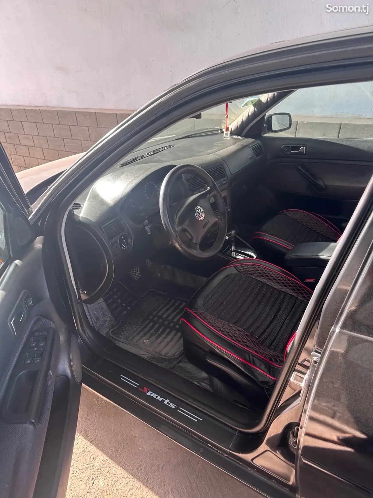 Volkswagen Golf 2000 · 2.0 AT