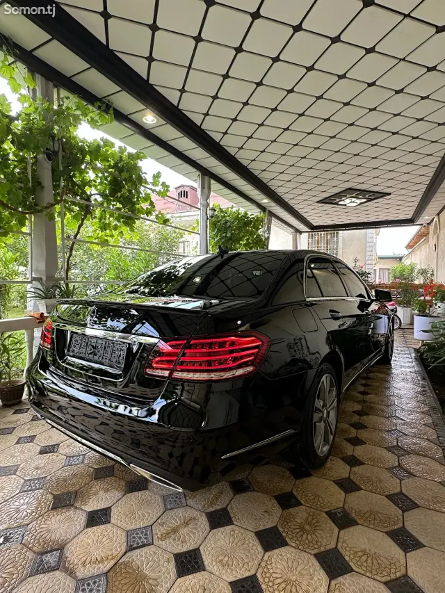 Mercedes-Benz E class 2014 · 3.0 AT