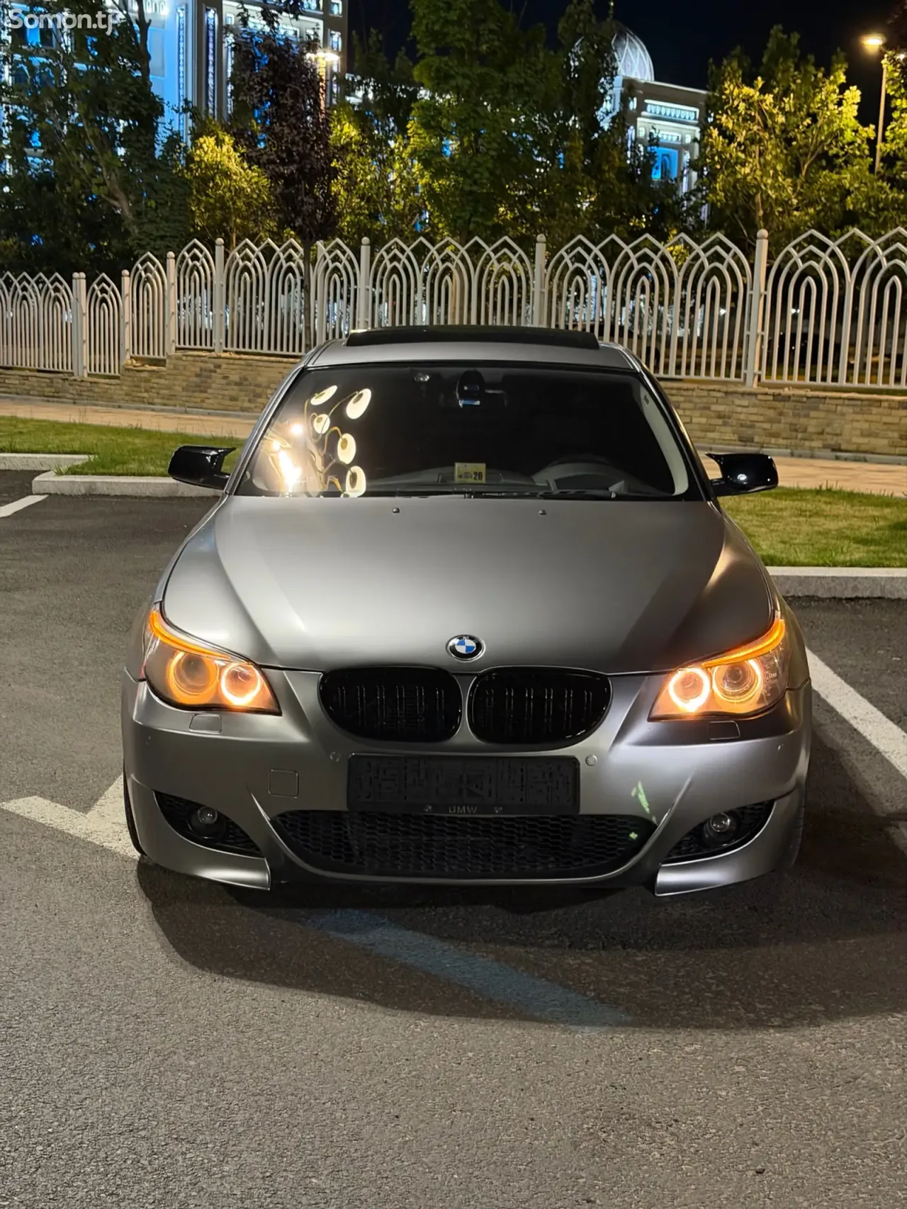 BMW 5 series 2010 · 3.0 AT