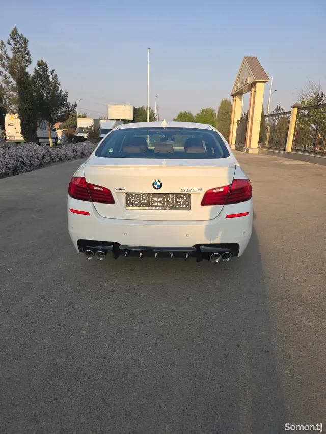 BMW 5 series 2015 · 3.0 AT