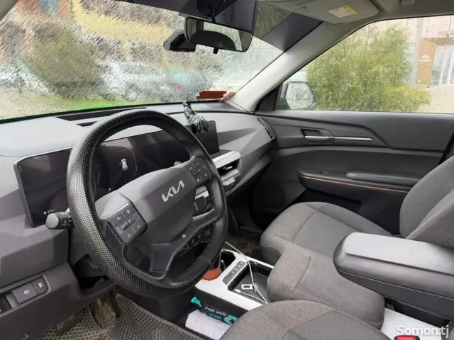 Kia EV 2025 · AT