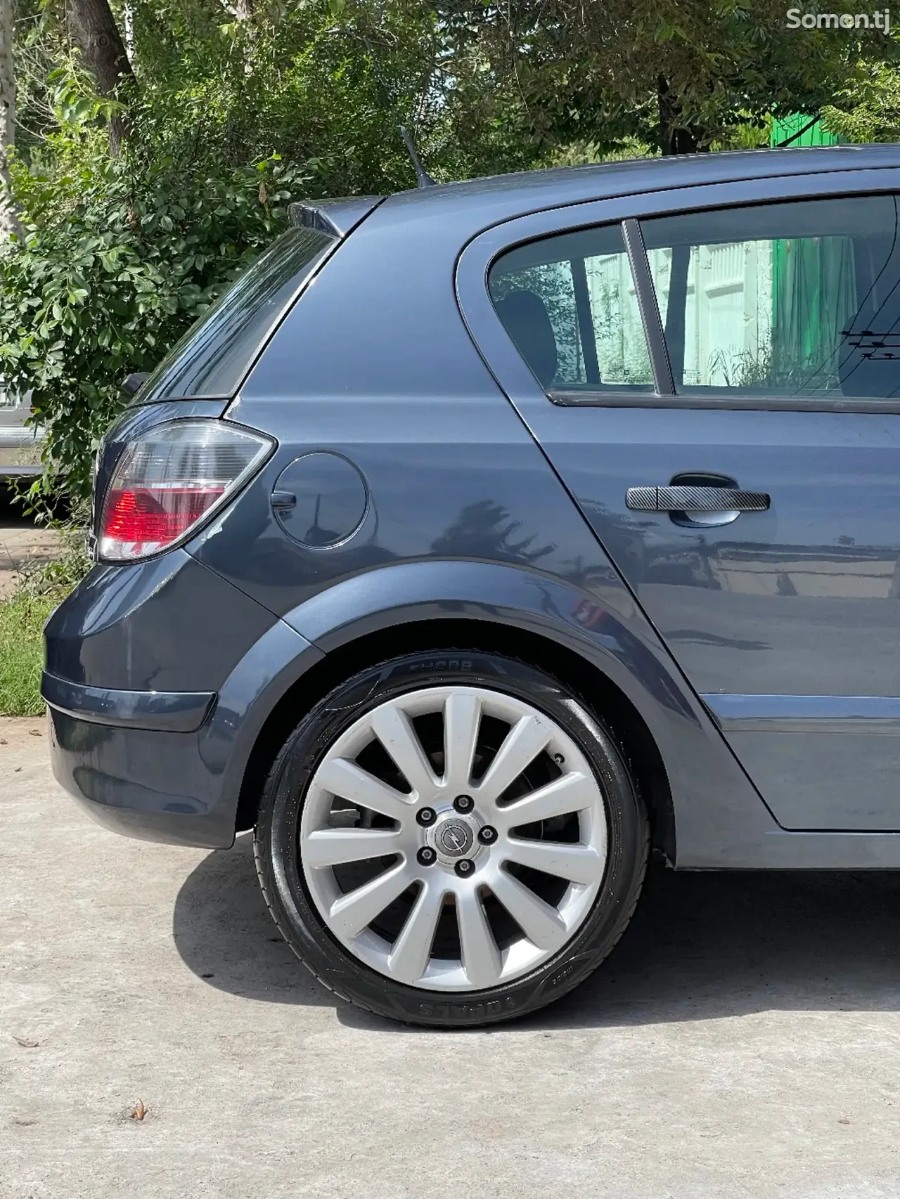 Opel Astra H 2007 · 1.6 MT