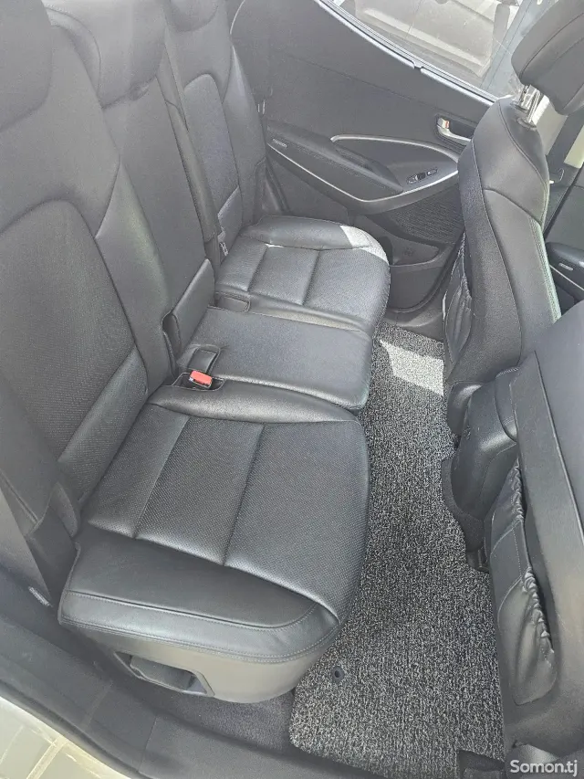 Hyundai Santa Fe 2015 · 2.0 AT