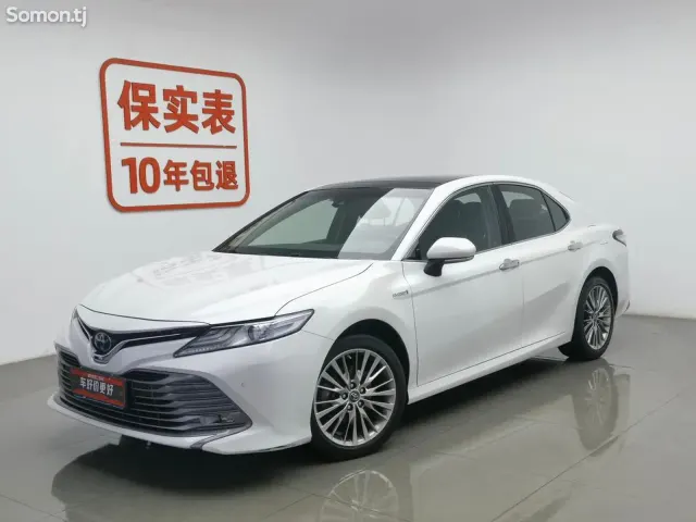 Toyota Camry 2019 · 2.5 AT