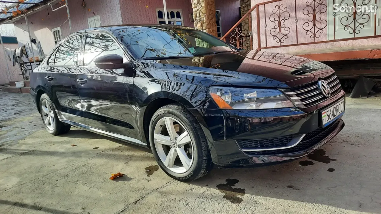Volkswagen Passat 2013 · 2.5 AT