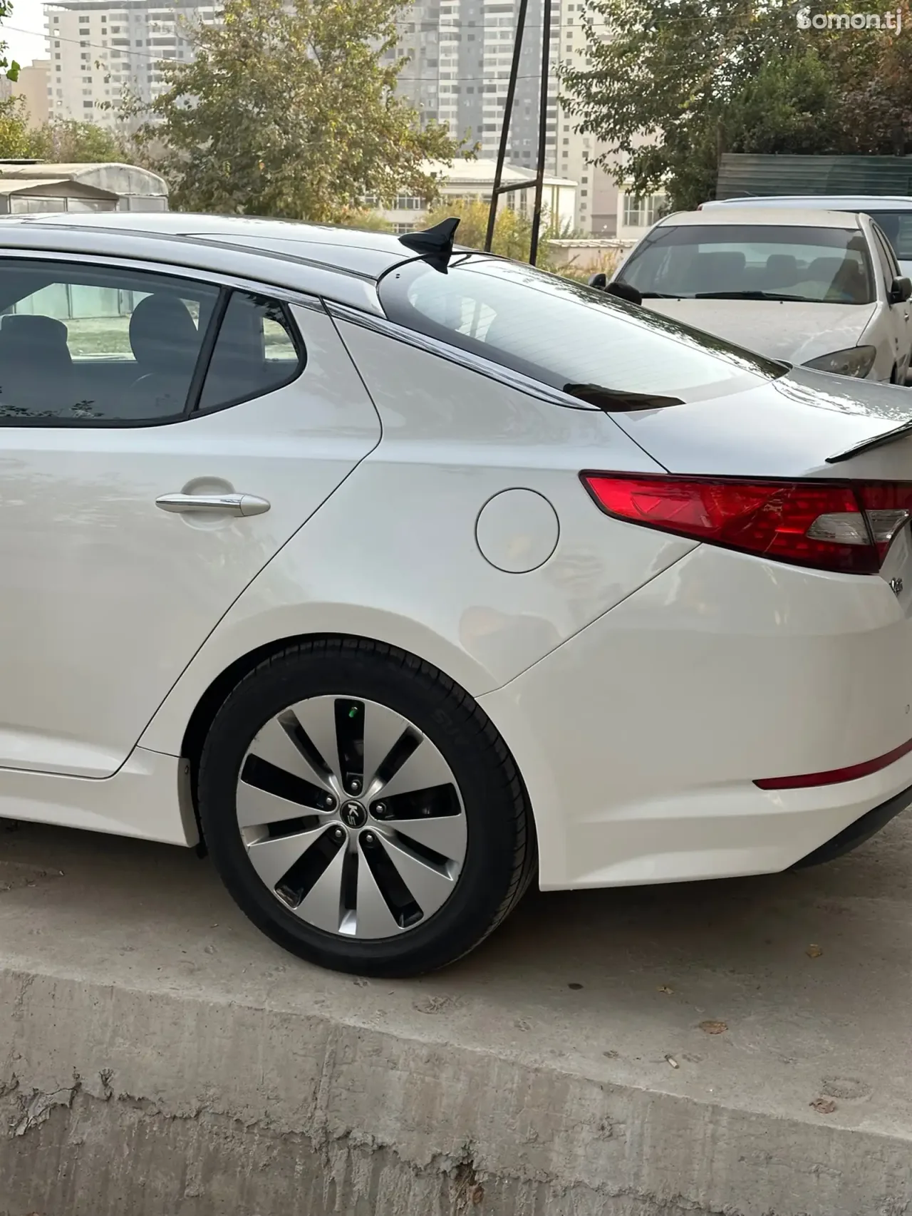 Kia K5 2011 · 2.0 AT