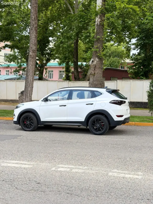 Hyundai Tucson 2017 · 2.0 AT