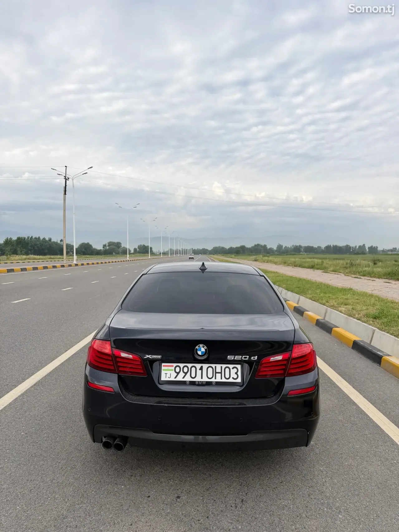 BMW 5 series 2016 · 2.0 AT