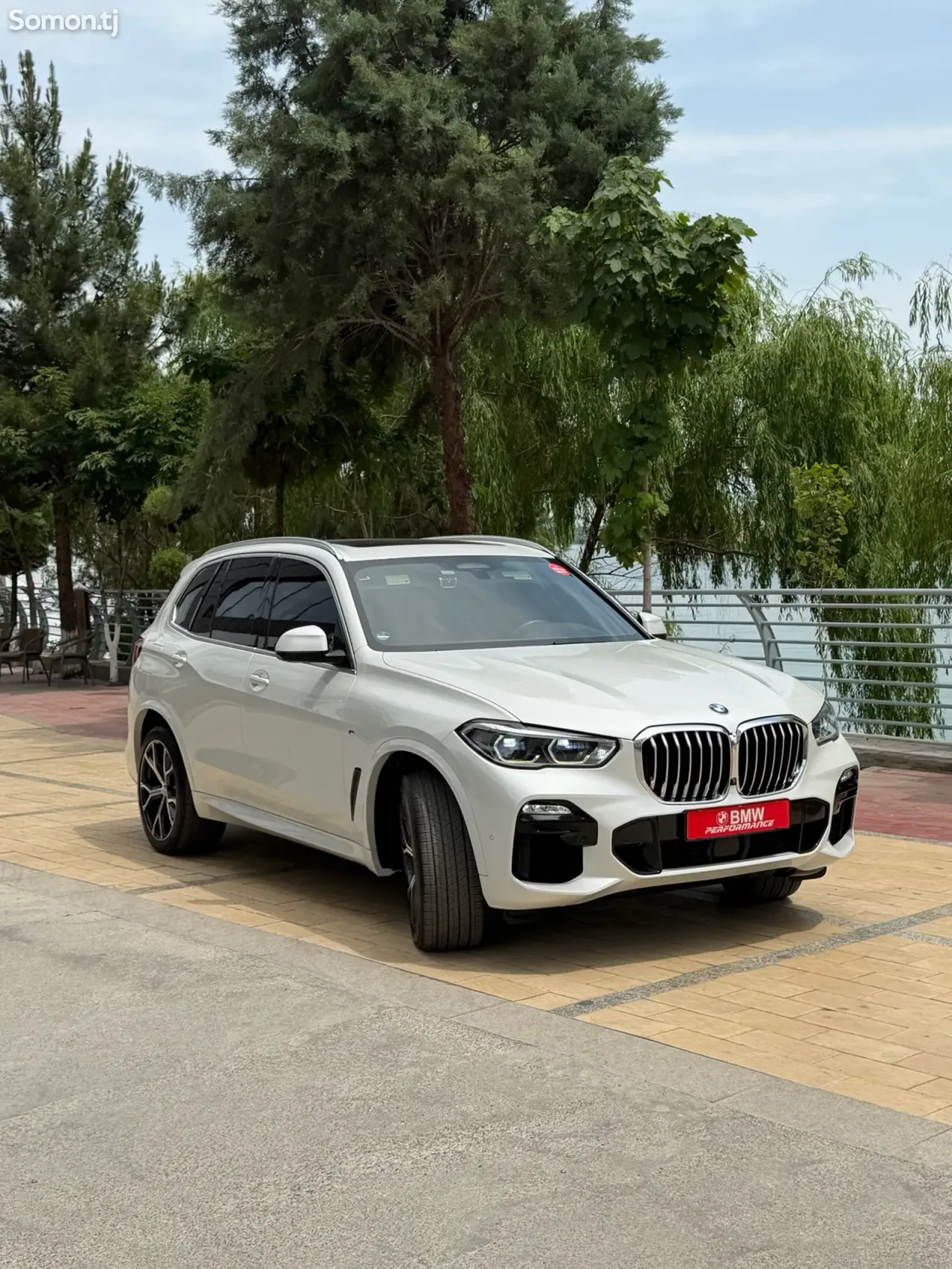 BMW X5 2019 · 3.0 AT