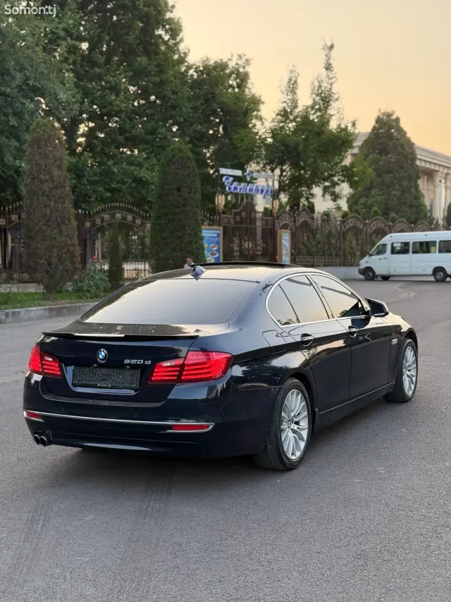 BMW 5 series 2014 · 2.0 AT