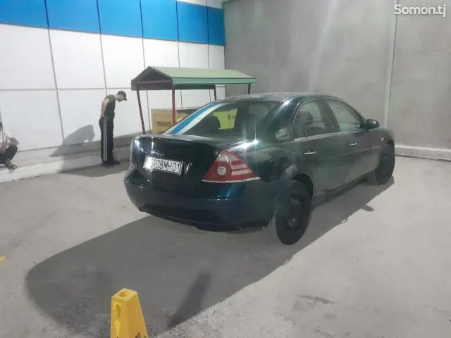 Ford Mondeo 2005 · 1.6 MT