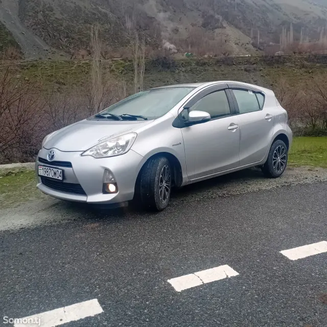 Toyota Aqua 2014 · 1.5 AT