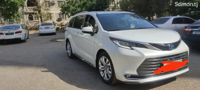 Toyota Sienna 2024 · 2.5 AT