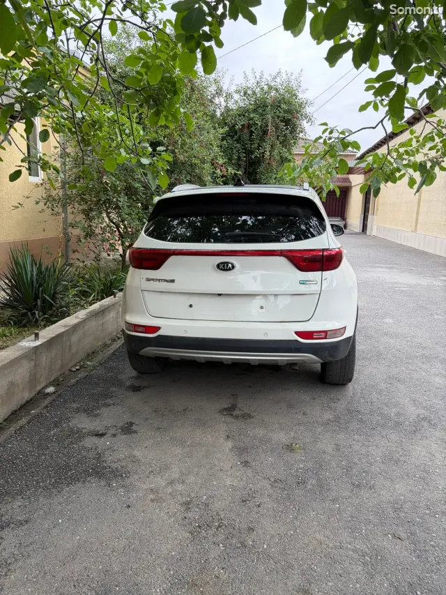 Kia Sportage 2016 · 2.0 AT