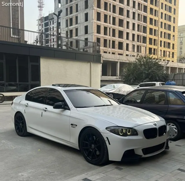 BMW M5 2014 · 3.5 AT