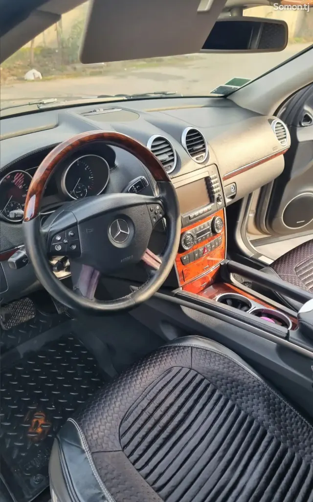 Mercedes-Benz GL class 2008 · 4.7 AT