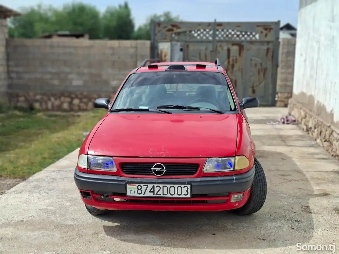Opel Astra F 1995 · 1.6 MT