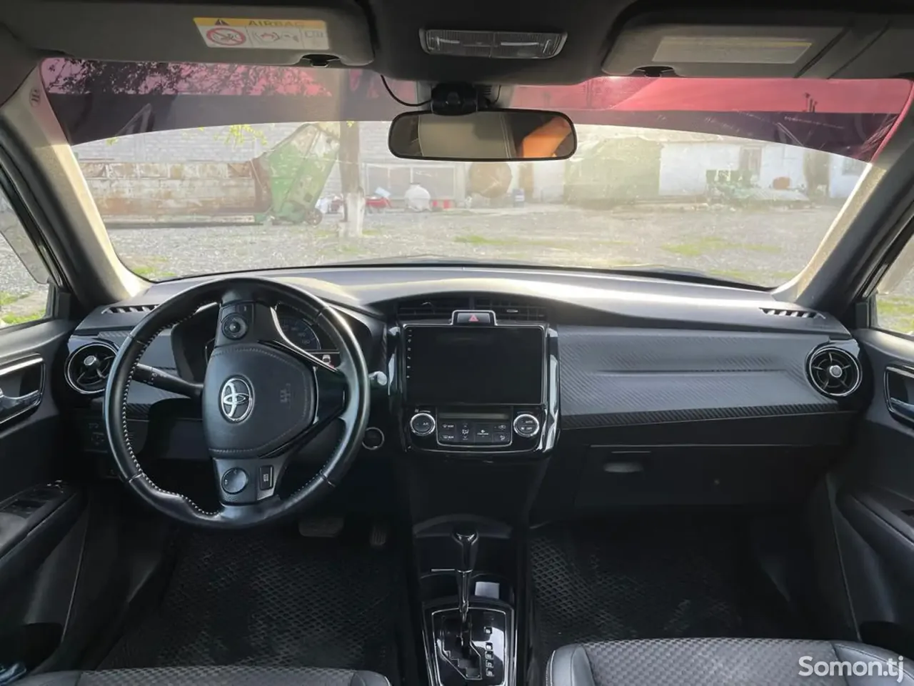 Toyota Fielder 2017 · 1.8 AT