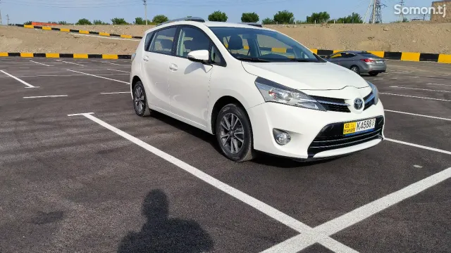 Toyota Verso 2014 · 1.8 MT