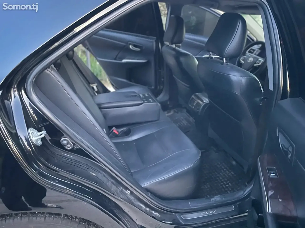 Toyota Camry 2016 · 2.5 AT
