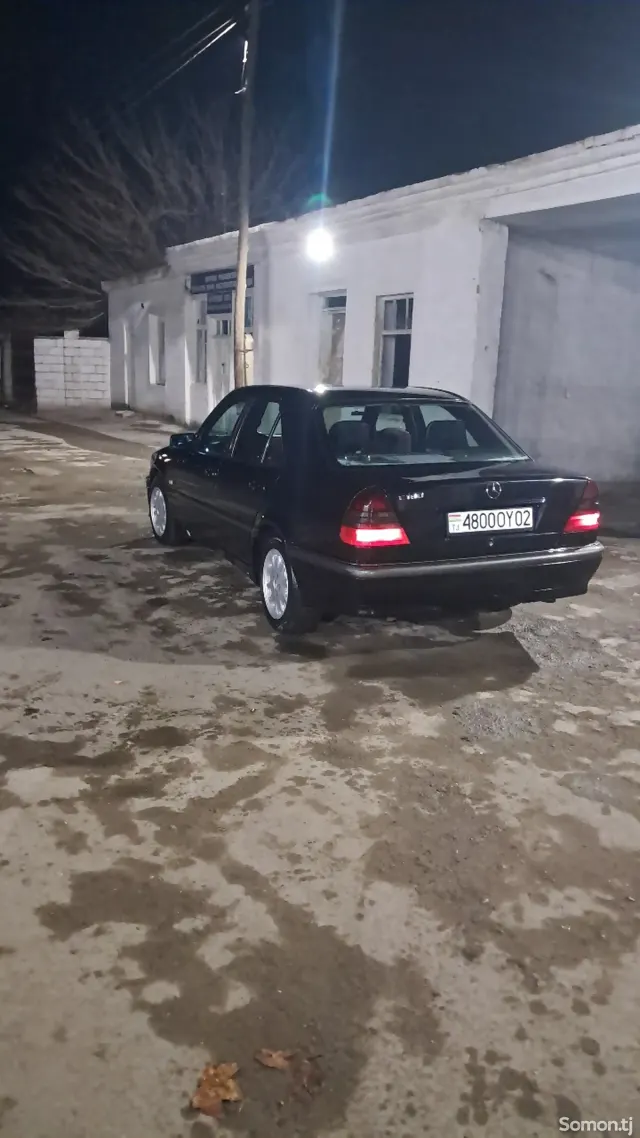 Mercedes-Benz C class 2000 · 1.8 AT