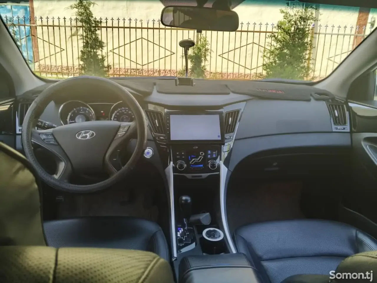 Hyundai Sonata 2012 · 2.0 AT