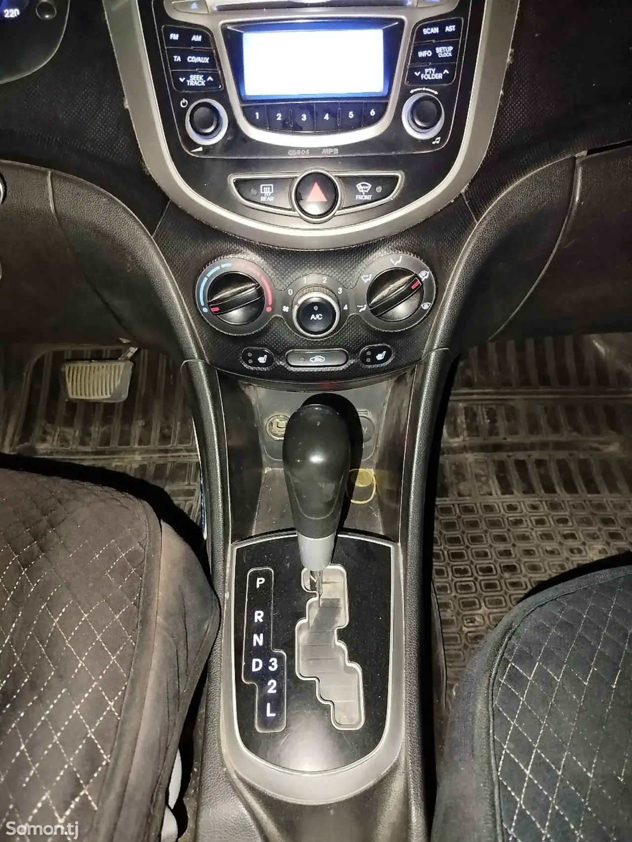 Hyundai Solaris 2014 · 1.6 AT