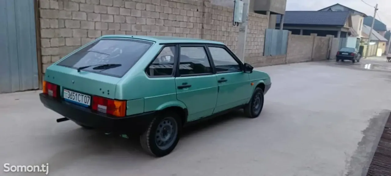 Lada (ВАЗ) 2109 2003 · 1.6 MT