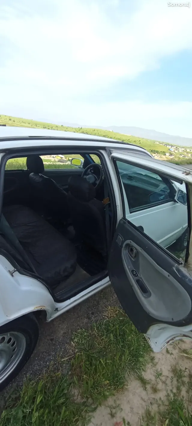 Daewoo Nexia 1995 · 1.6 MT