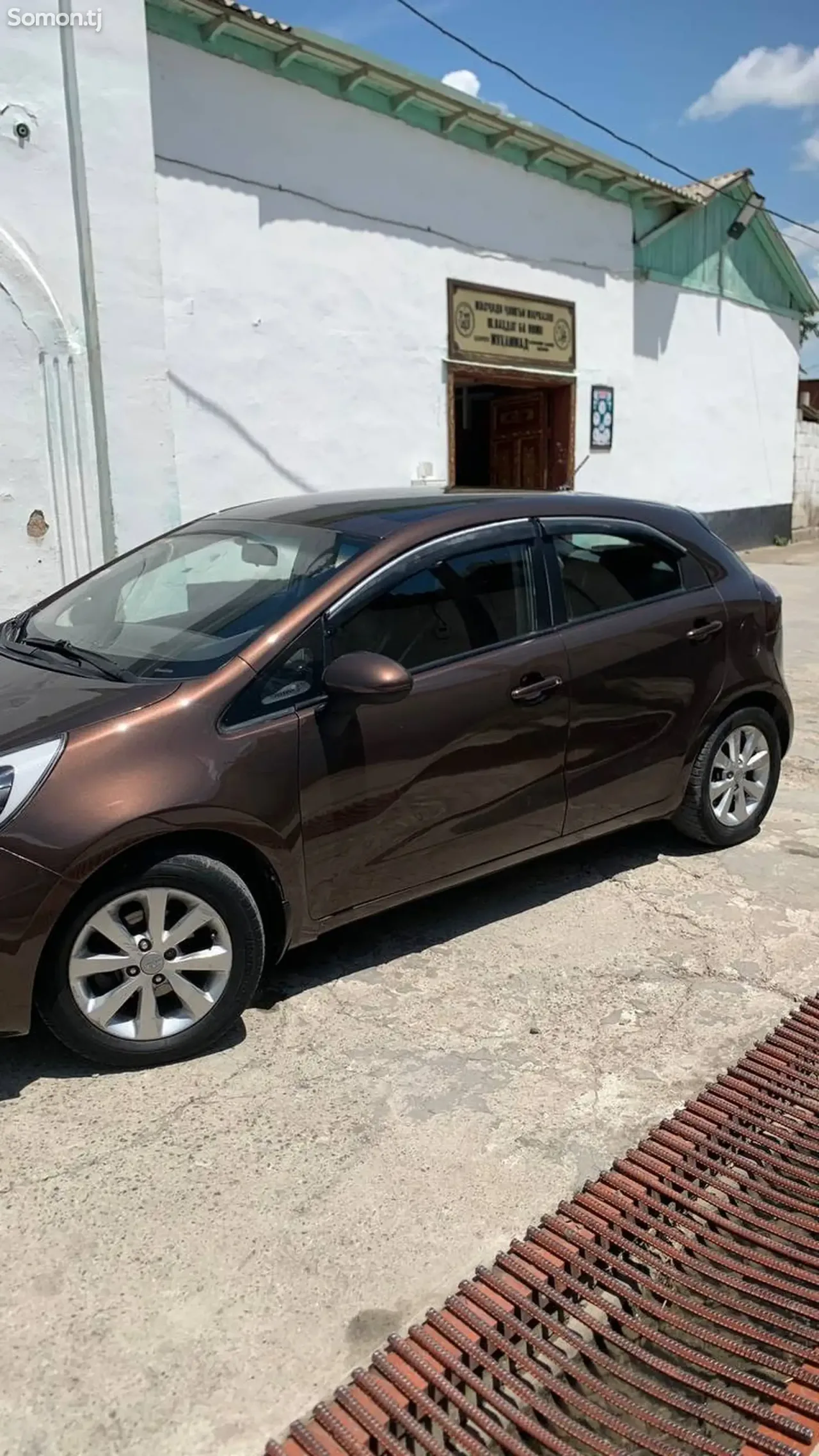 Kia Rio 2012 · 1.4 AT
