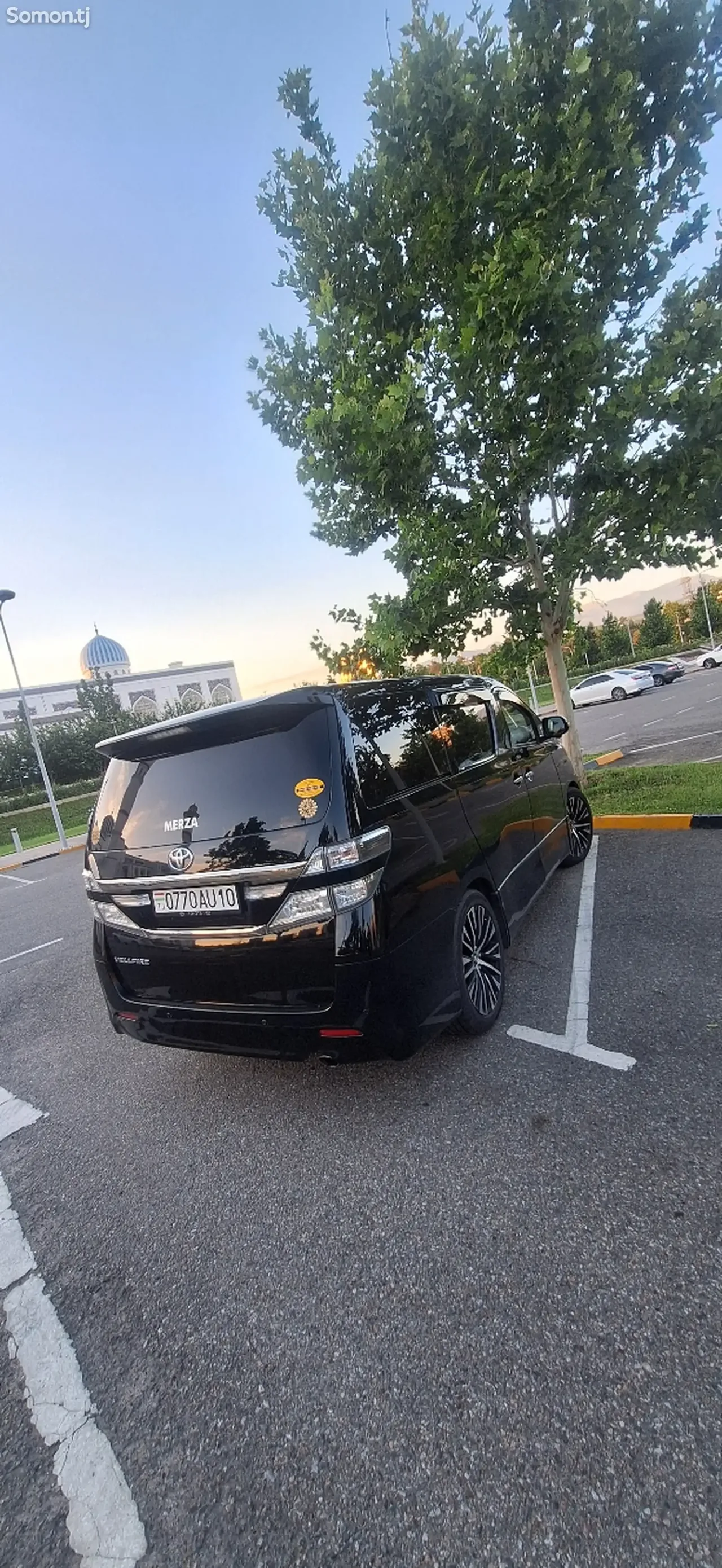 Toyota Vellfire 2014 · 2.4 AT