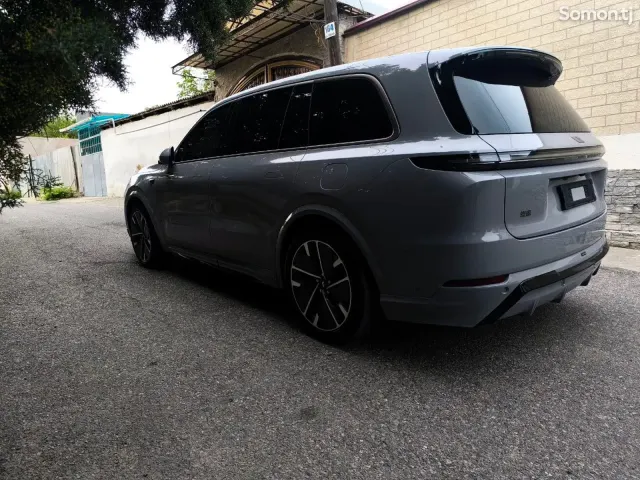 Li Auto (Lixiang) L9 2026 · 1.5 AT