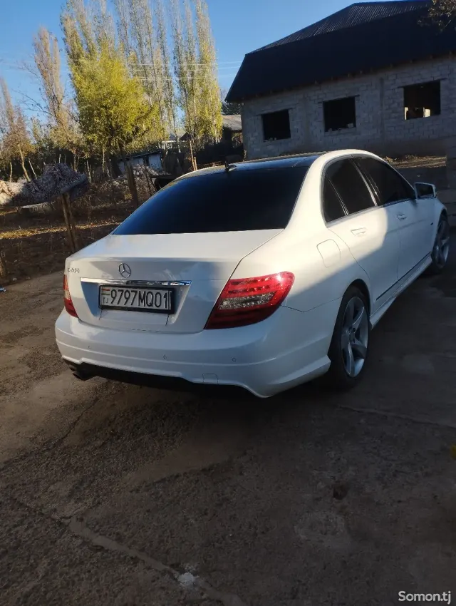 Mercedes-Benz S class 2014 · 2.0 AT