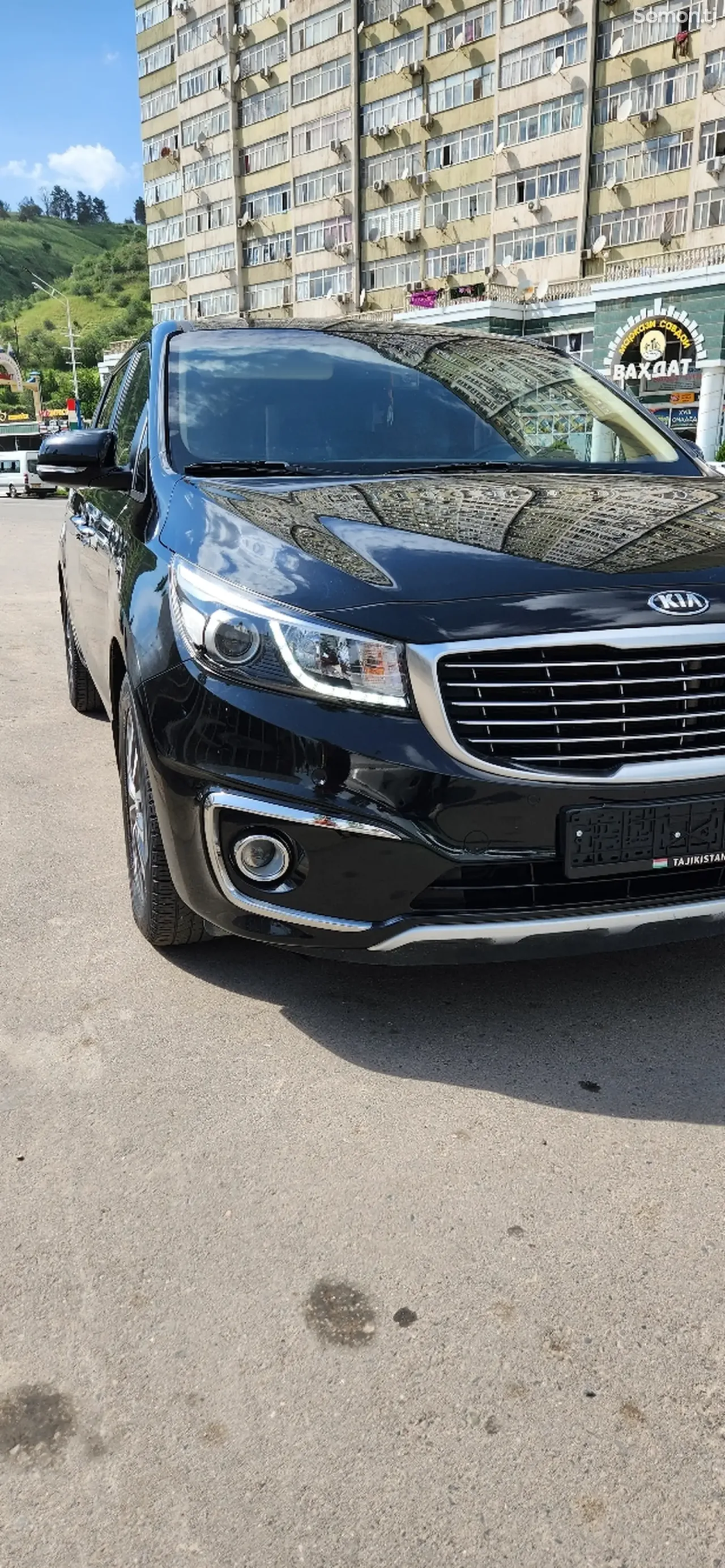Kia Carnival 2017 · 2.2 AT