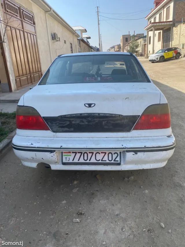 Daewoo Nexia 1994 · 1.6 MT