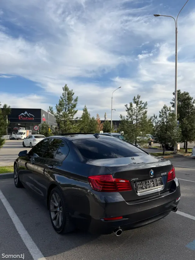BMW 5 series 2015 · 3.0 AT
