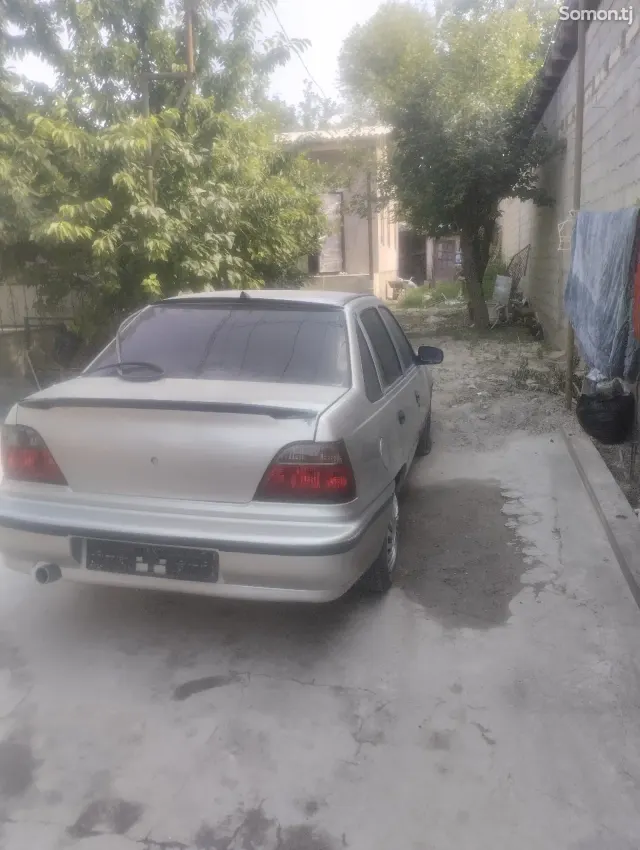 Daewoo Nexia 1995 · 1.6 MT
