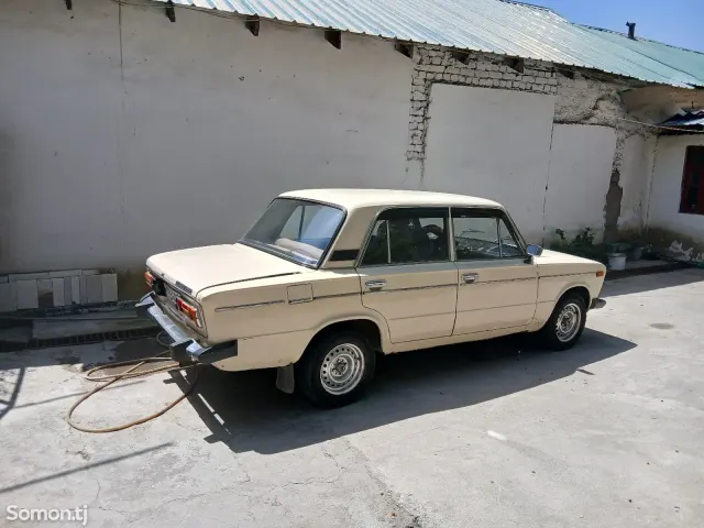 Lada (ВАЗ) 2106 1988 · 1.6 MT