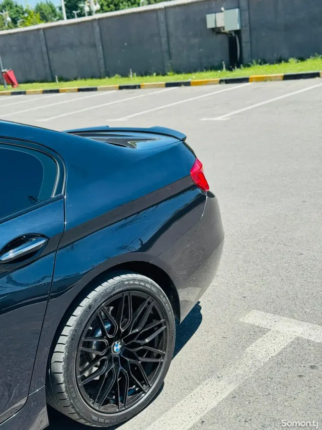 BMW 5 series 2016 · 2.0 AT