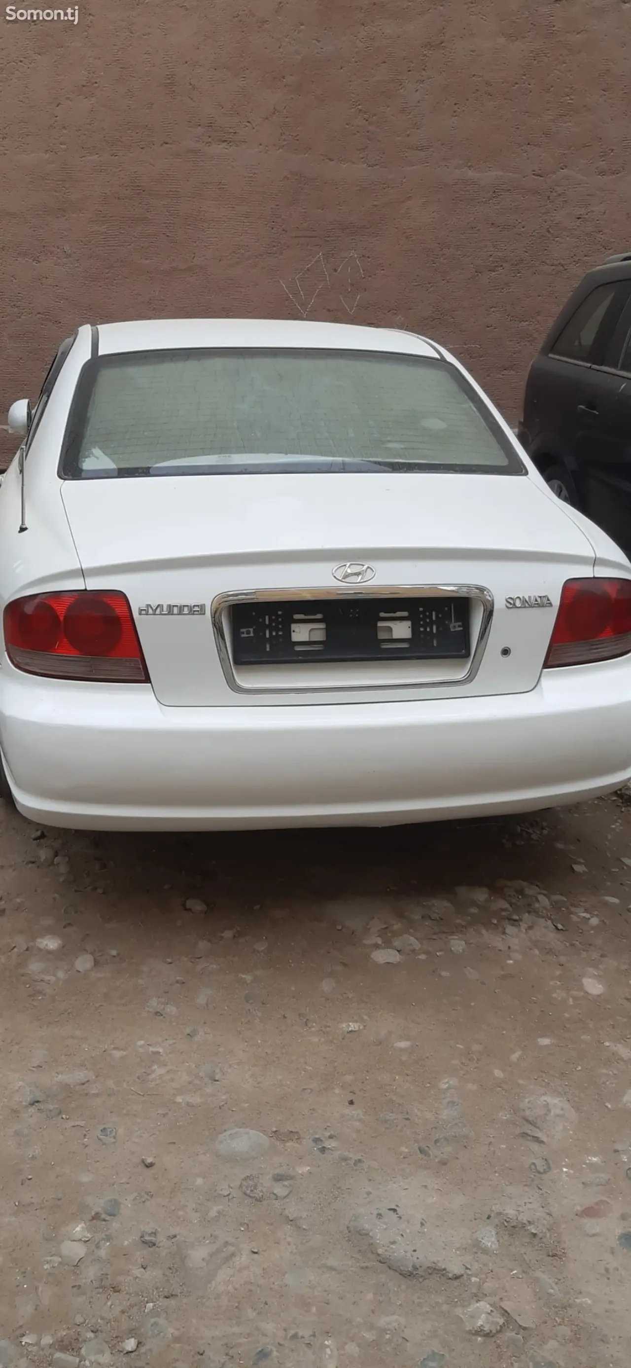 Hyundai Sonata 2003 · 2.0 MT