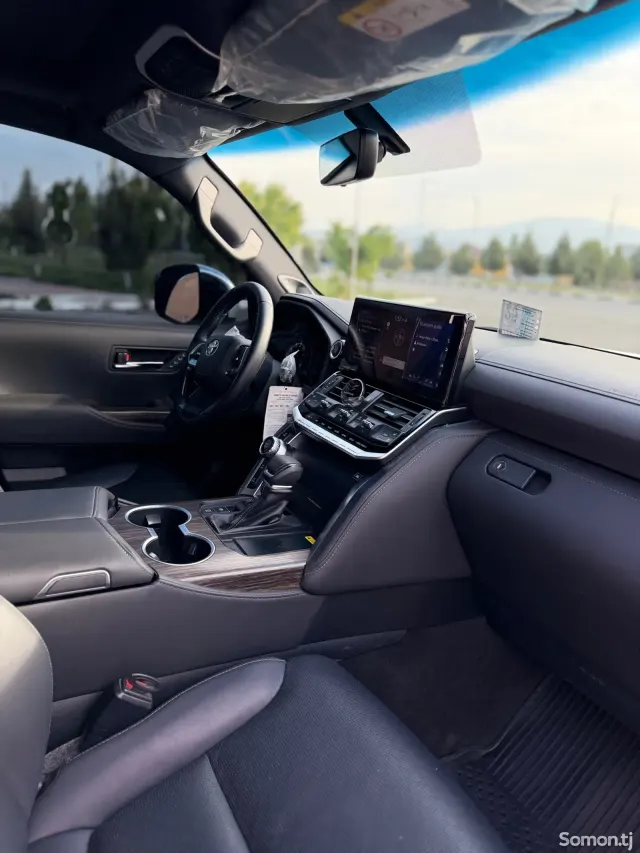 Toyota Land Cruiser 2021 · 4.0 AT