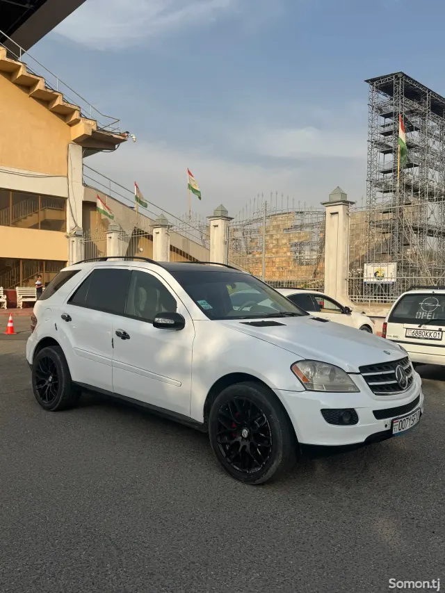 Mercedes-Benz ML class 2008 · 3.5 AT