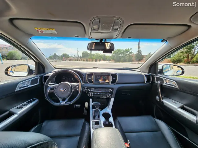 Kia Sportage 2015 · 1.7 AT