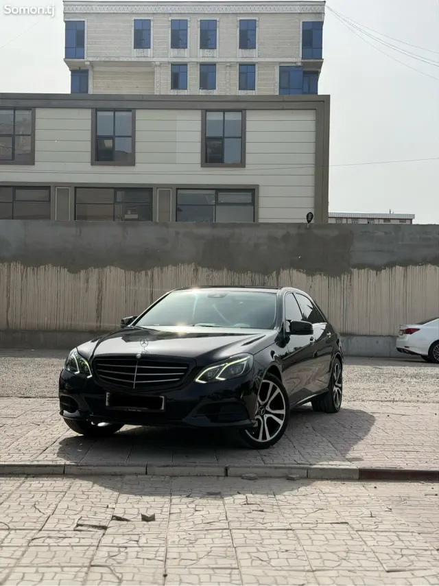 Mercedes-Benz E class 2014 · 2.0 AT