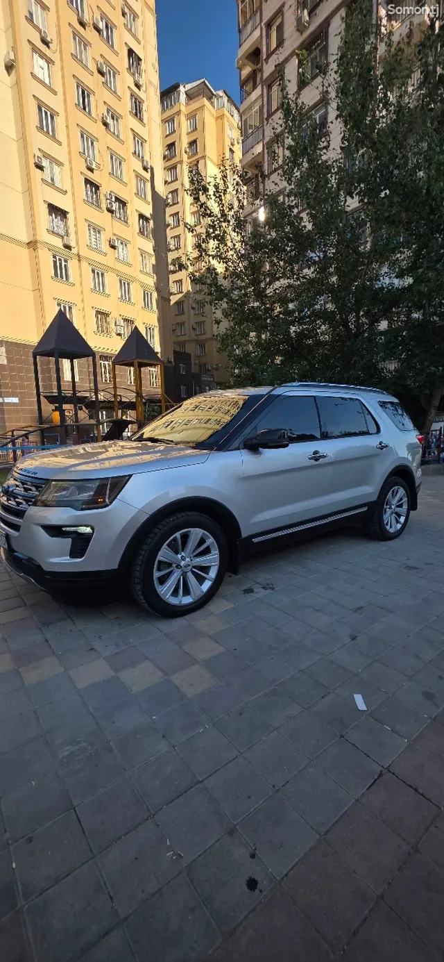 Ford Explorer 2019 · 3.5 AT