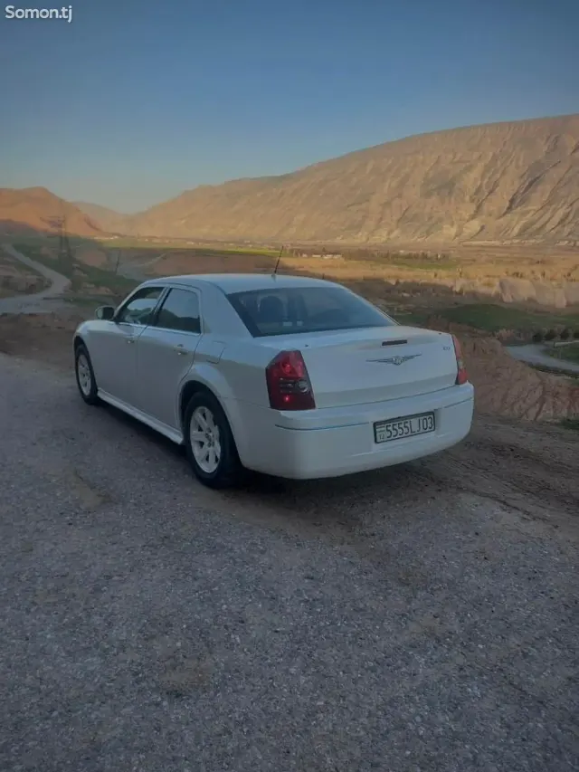 Chrysler 300C 2008 · 2.7 AT