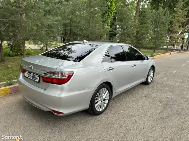 Toyota Camry 2015 · 2.5 AT