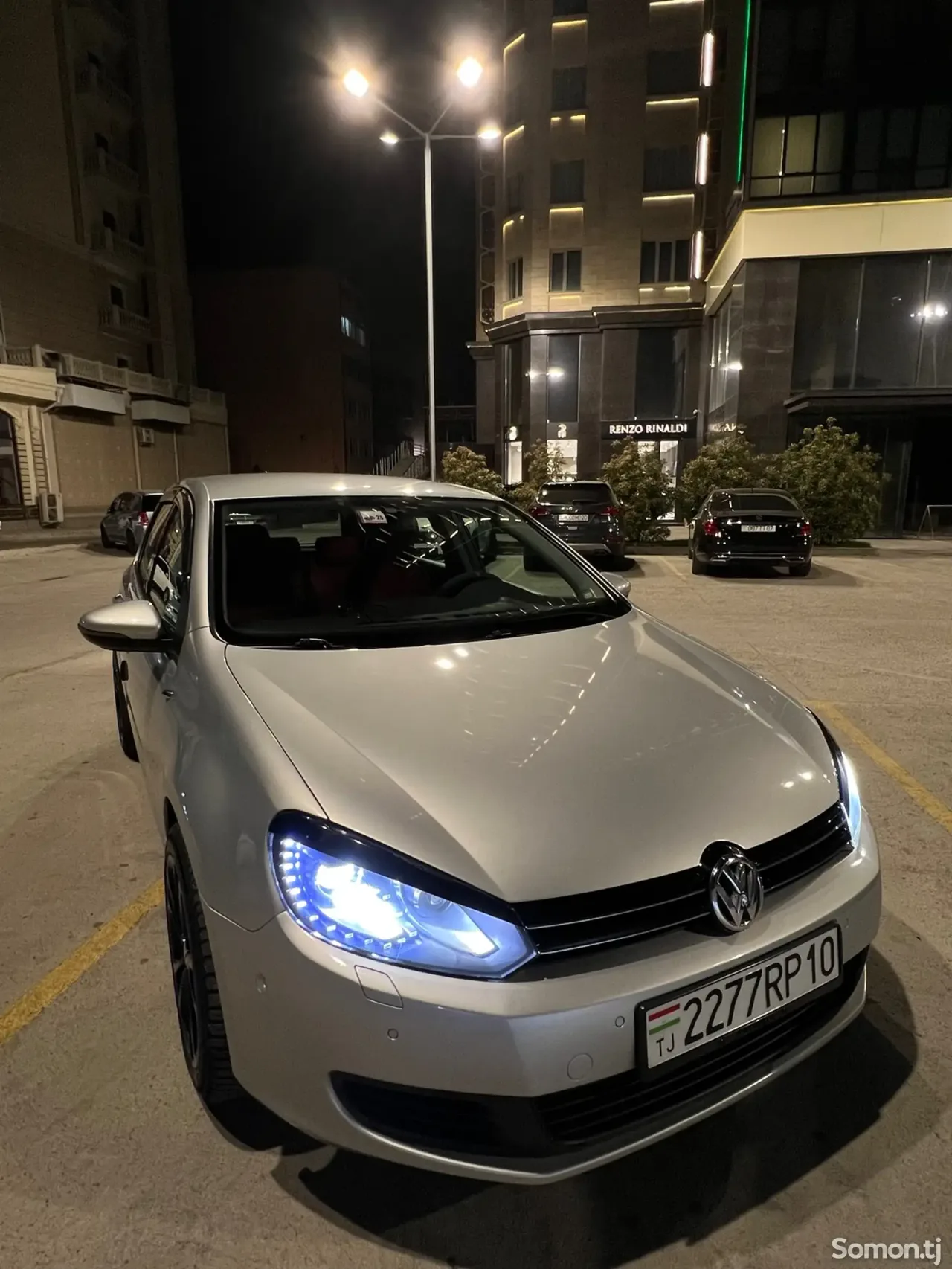 Volkswagen Golf 2012 · 1.6 AT