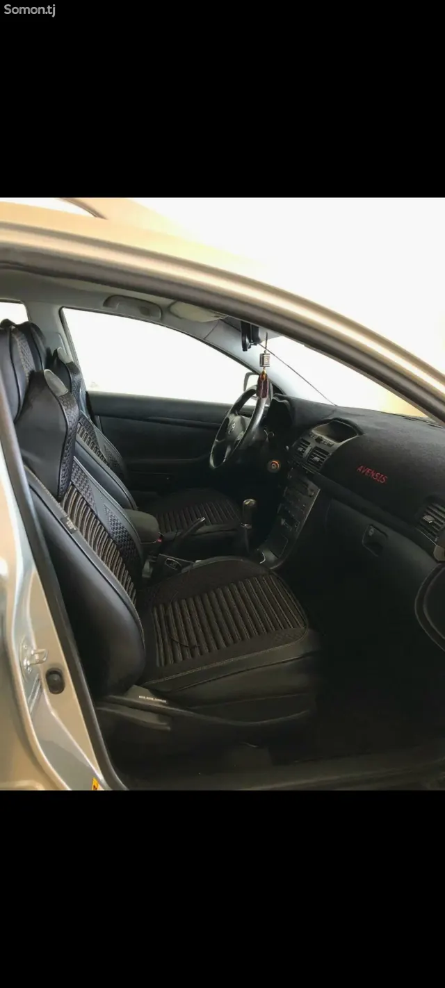 Toyota Avensis 2007 · 1.8 MT